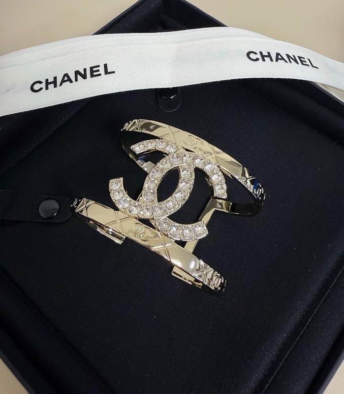 Chanel Bracelet 05yxs24